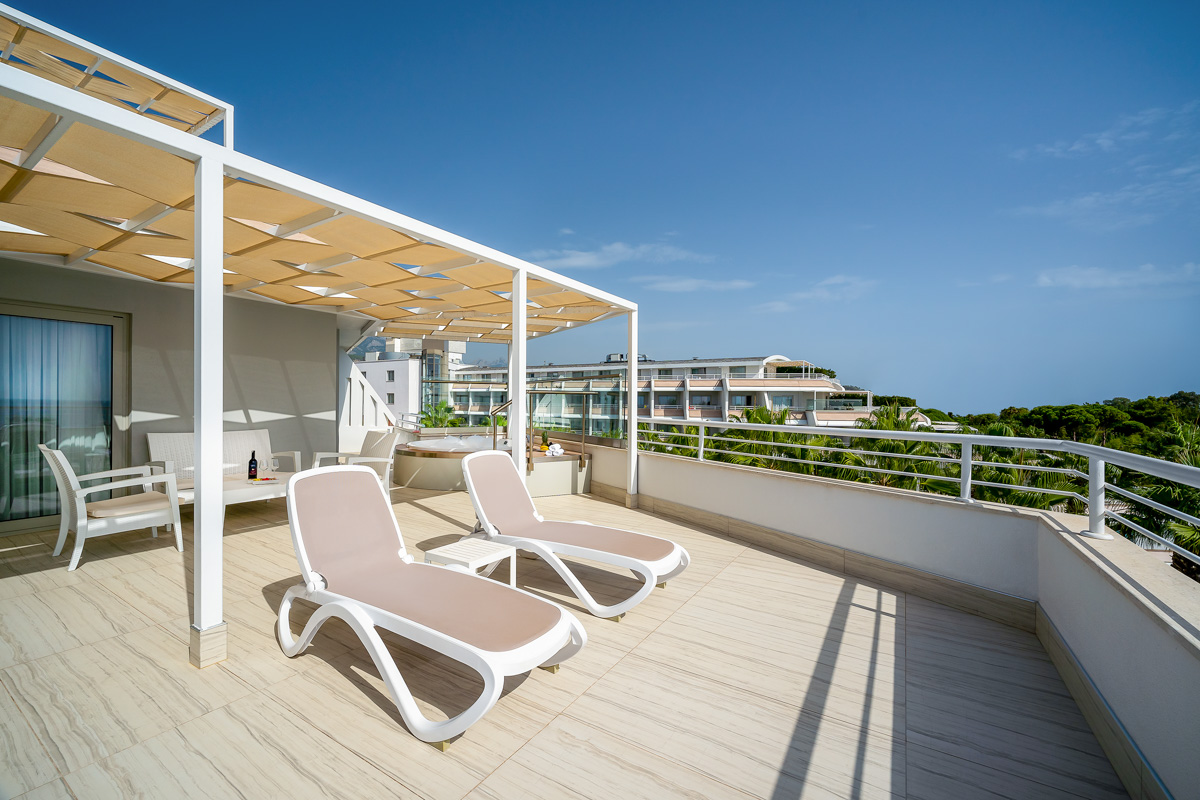 Deluxe Terrace Room With Jacuzzi